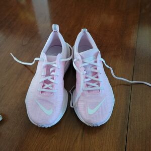 Nike Zoomx Invncible 3 Size 9.5